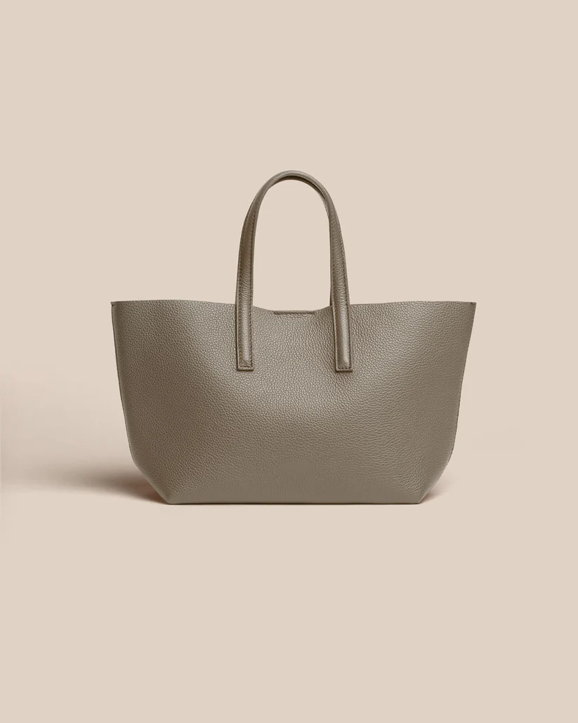 Compact Full-Grain Leather Shopping Bag Featuring Suede Inner Lining and Magnetic Snap Closure